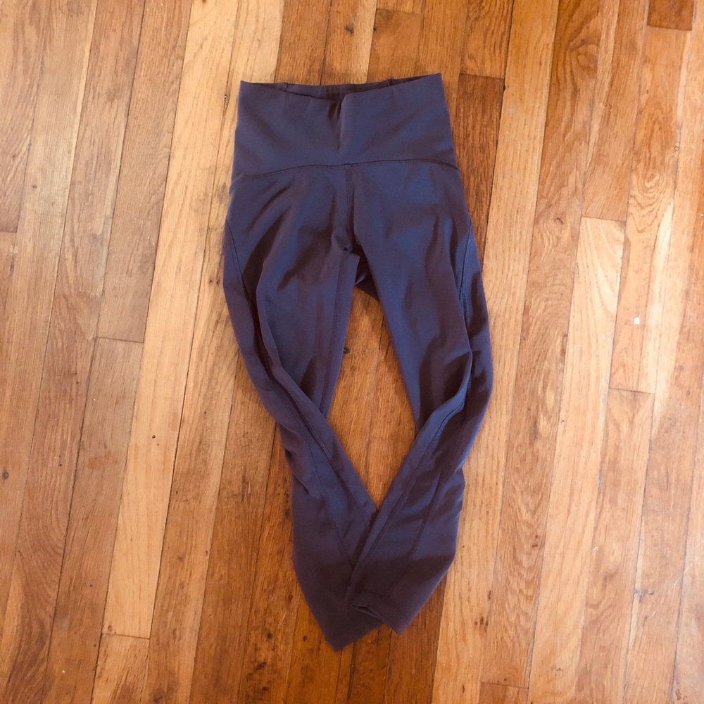 Lululemon cropped leggings perfect condition!